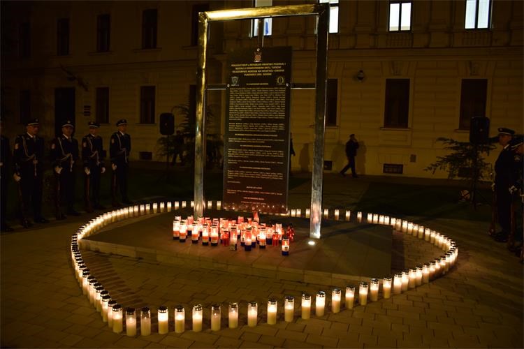 Slika /PU_VS/In memoriam 97 policajaca/DSC_0243.JPG